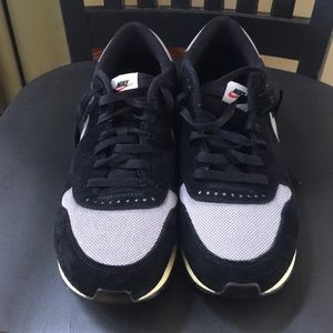 Men’s Nike runners